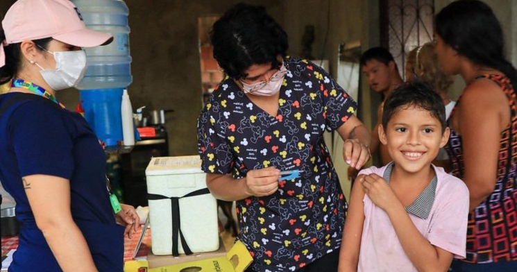 Manaus começa a vacinar crianças de 3 e 4 anos contra Covid nesta segunda-feira (18)