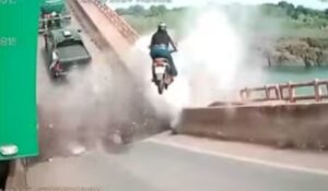 Vídeo inédito revela queda de motociclista durante desabamento da Ponte JK; VEJA