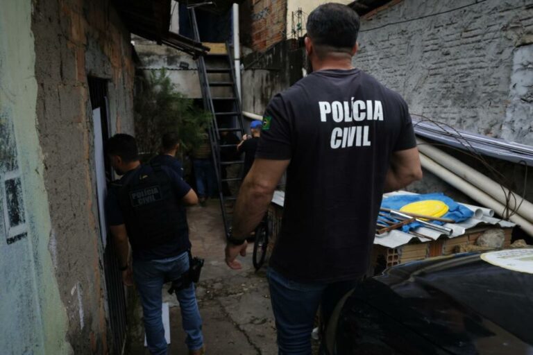 Operação mira envolvidos em assalto a joalheria em Manaus