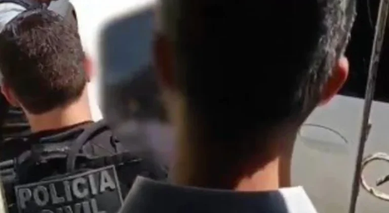 Professor é detido pela polícia em Manaus suspeito de envolvimento com menores idade durante aulas particulares