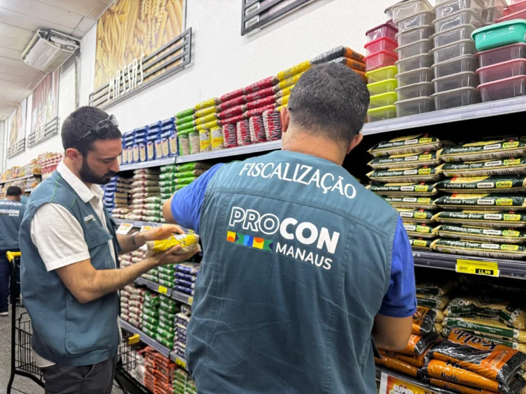Procon Manaus apreende mais de 650 produtos vencidos e impróprios para consumo em supermercados da capital